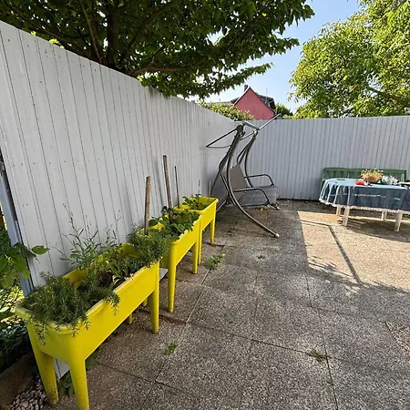 Terasse Und Garten 8 Personen 公寓 *