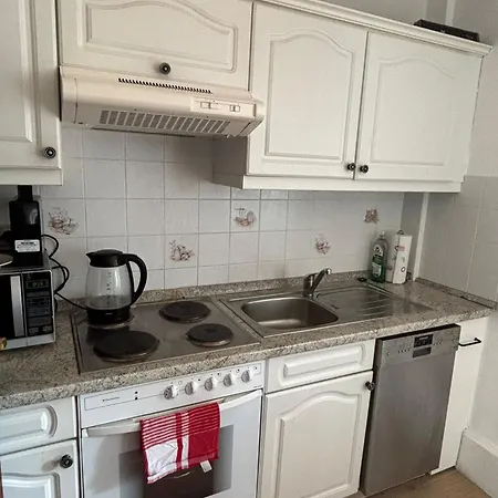 Apartment Terasse Und Garten 8 Personen Kassel