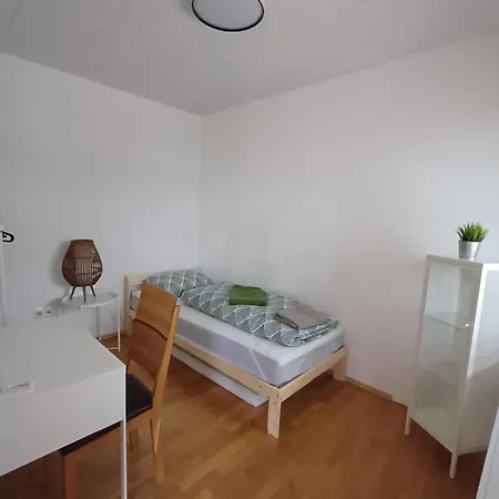 Apartment Terasse Und Garten 8 Personen Kassel