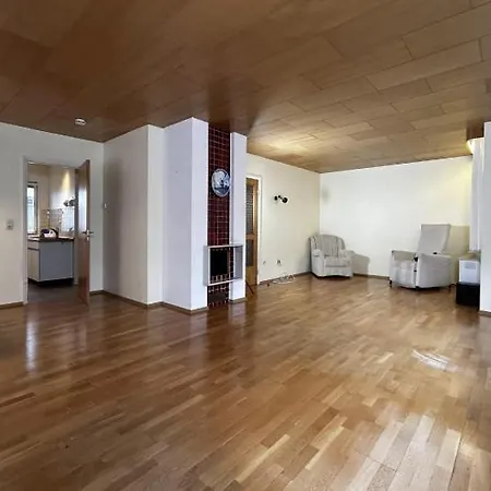 Apartment Terasse Und Garten 8 Personen Kassel