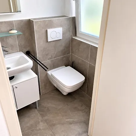 Apartment Terasse Und Garten 8 Personen